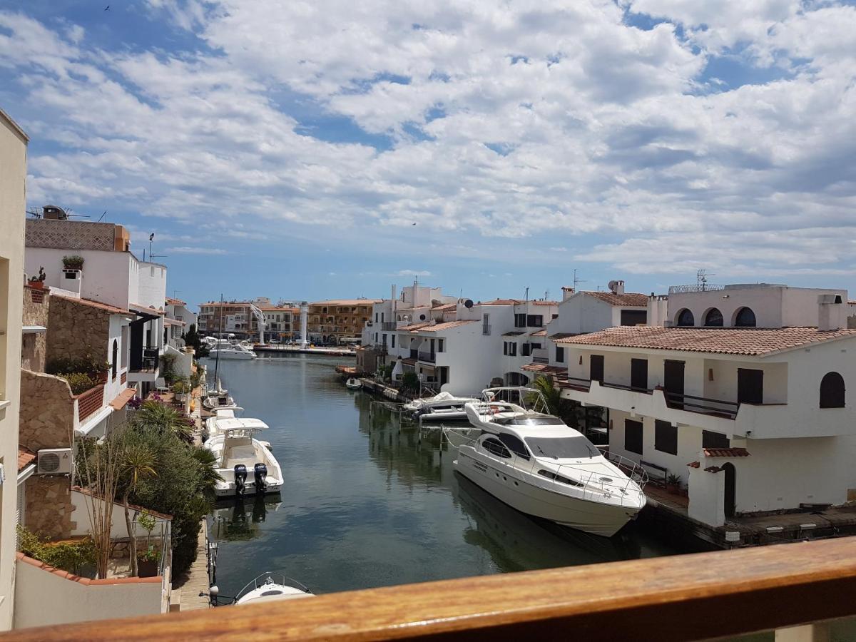 Magnifico Apartamento Junto Al Canal Principal. Empuriabrava Eksteriør bilde